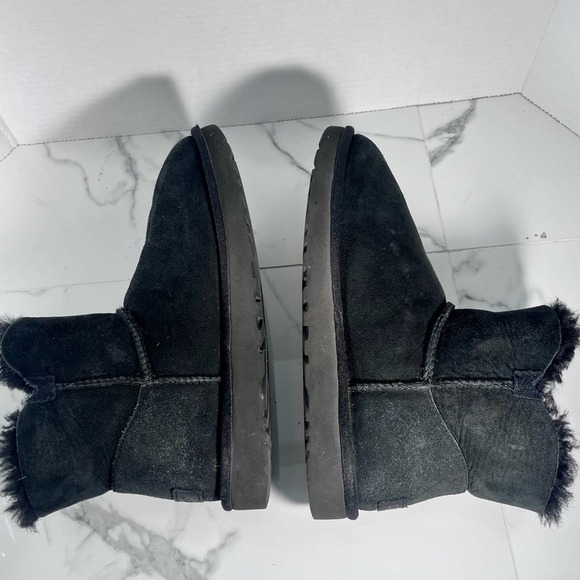 UGG Mini Bailey Button II Boots - Picture 4 of 7